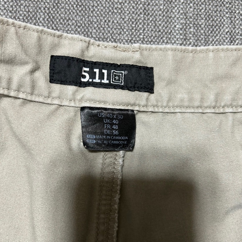 5.11 Tactical Cargo Pants Mens 40x30 Khaki Tan Cotton Canvas Workwear Utility - Picture 2 of 5